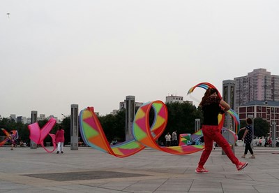 【旅行街拍】廣場(chǎng)彩虹