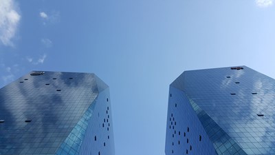 天空、燈光