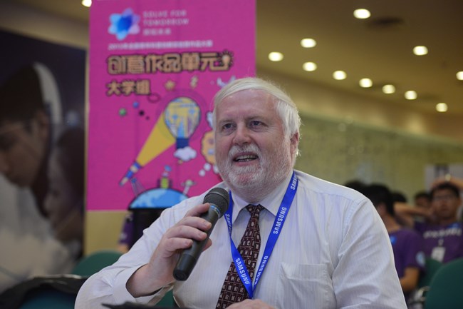 “歪果仁”也來探知未來？