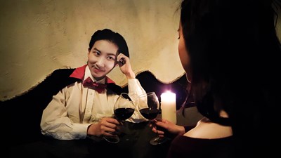 #與一個(gè)“非人類”一起共進(jìn)燭光晚餐#放膽來(lái)