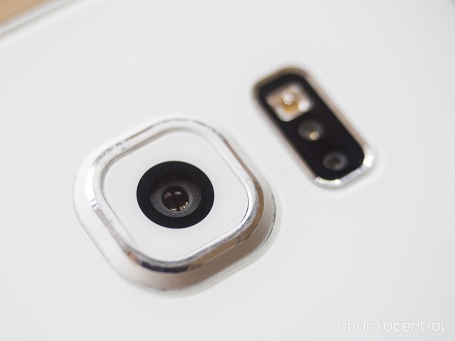 galaxy-s6-camera-macro-hero.jpg