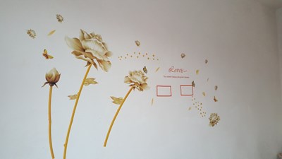 下午費勁拼的墻貼