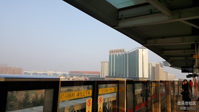 【2016/02/18】碧海青天千里秀，紅樓綠樹萬家春