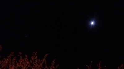 今天終于看見星星了?。。。。?！