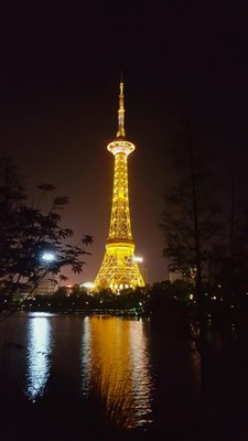 夜之神農(nóng)大劇院與神農(nóng)塔