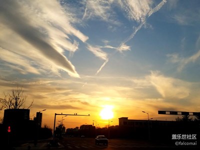 夕陽與云朵