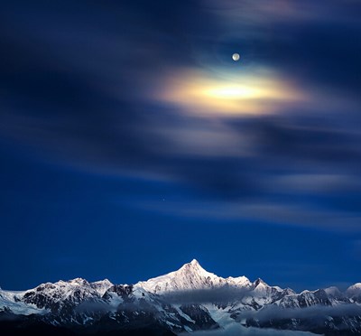 梅里雪山