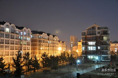 深夜的小區(qū)