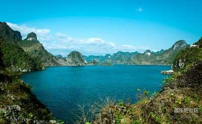 藍色的湖