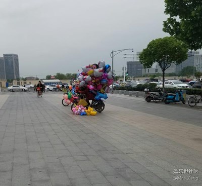 【勞動者的歌】+南京+賣氣球的阿姨