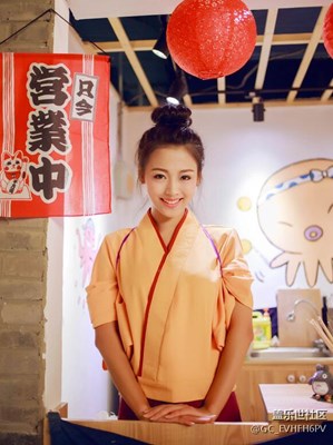 可愛丸子頭妹妹