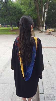 對(duì)，是燙發(fā)了