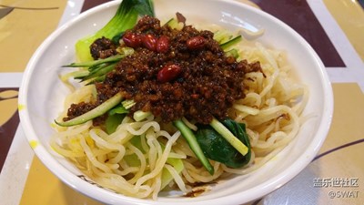 一碗炸醬面