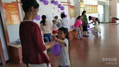 【尋找童真】+馬龍縣+給媽媽獻(xiàn)花