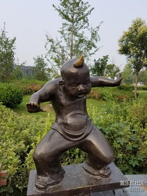 雜技小雕塑