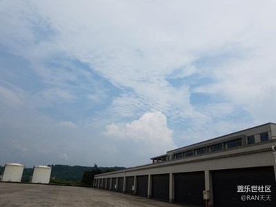 屬于我們的天空，就是這么的美。