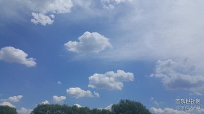 看著天，發(fā)呆