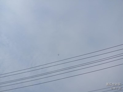 青島抬頭就見大飛機