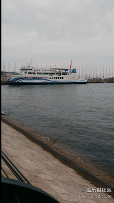 赤水瀑布，登泰山，蓬萊島，青島。