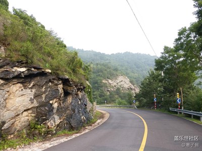 一邊開車一邊抓拍還是不錯的