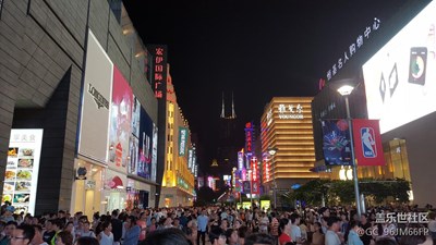 高溫下的外灘