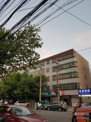 試一下發(fā)帖時(shí)拍的照片能存到手機(jī)上嗎