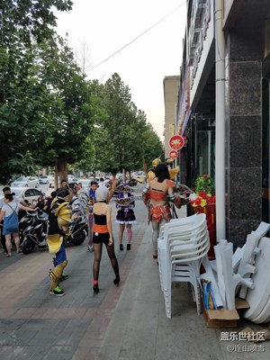 英雄，你叫什么名字