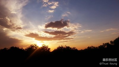 【我與晚霞有個(gè)約會(huì)】+烏魯木齊+霞光倒映