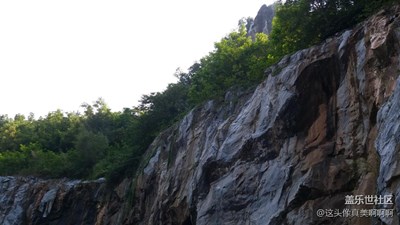 石花水洞峭壁·石灰?guī)r