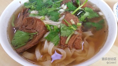 宵夜，牛肉面