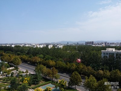 中午酒店休息，終于有一天天兒還算不錯的