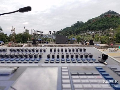 國(guó)慶，我不和你們堵，我?guī)Ыo你歡樂(lè)。