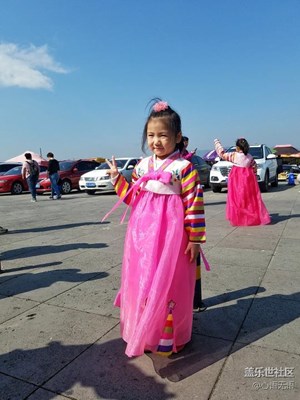 【別樣國慶】+丹東+穿民族服裝的小萌寶