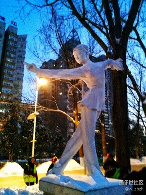 透過鏡頭我真的看到她們在含情脈脈的對你微笑。????