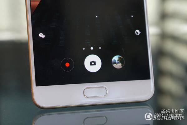 三星C9 Pro評(píng)測(cè)：大屏超薄設(shè)計(jì) 相機(jī)玩法豐