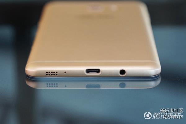 三星C9 Pro評(píng)測(cè)：大屏超薄設(shè)計(jì) 相機(jī)玩法豐