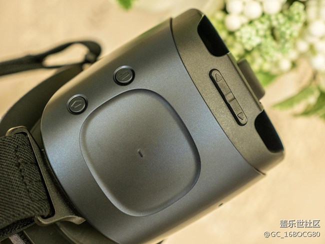 最污體驗(yàn)！用最好的移動(dòng)VR眼鏡看小 電影