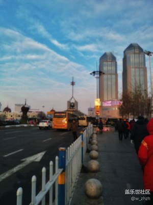 景是好景，冷風(fēng)不正經(jīng)。把手機凍得對不上焦。