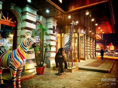 魅力*，流連忘返。