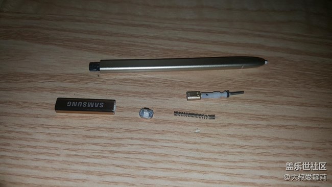 三星note5觸控筆拆解