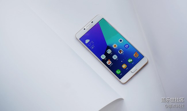 三星C9 Pro是如何成為最懂國(guó)人的“真旗艦” 三星C9 Pro是如何成為最懂國(guó)人的“真旗艦”