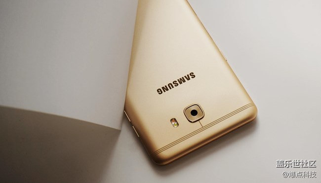 三星C9 Pro是如何成為最懂國(guó)人的“真旗艦” 三星C9 Pro是如何成為最懂國(guó)人的“真旗艦”