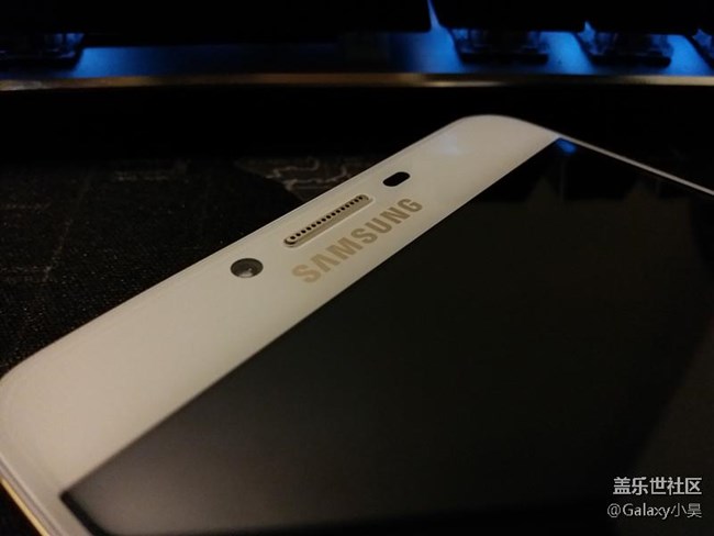 【享樂體驗團(tuán)】大的剛剛好，Galaxy C9 Pro外觀圖賞