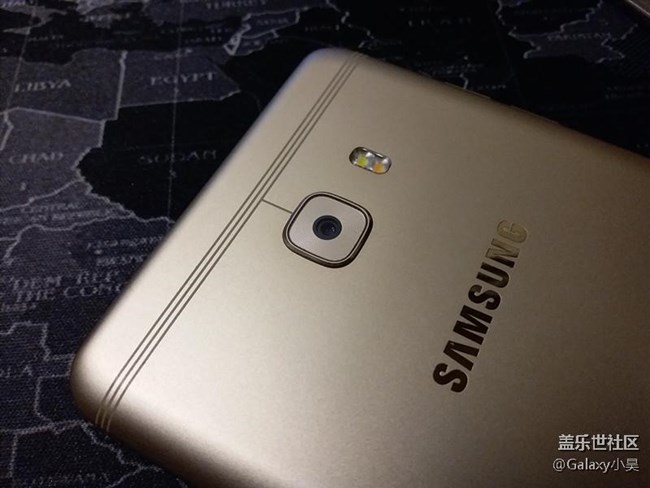【享樂體驗團(tuán)】大的剛剛好，Galaxy C9 Pro外觀圖賞