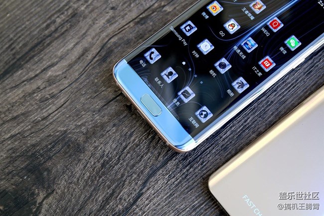 再度續(xù)寫曲面?zhèn)髌妫汉魉{版三星Galaxy S7 edge驚艷四射