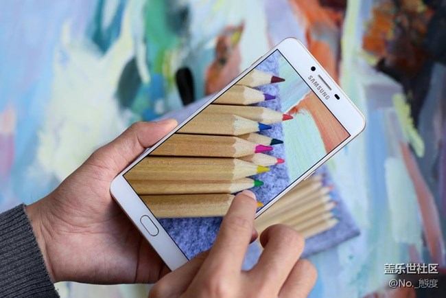 薄得讓人發(fā)指的親民中端旗艦 三星師奶Pro開(kāi)箱 薄得讓人發(fā)指的親民中端旗艦 三星師奶Pro開(kāi)箱