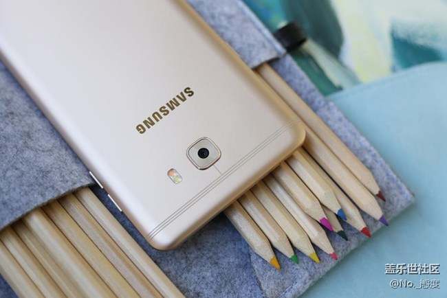 薄得讓人發(fā)指的親民中端旗艦 三星師奶Pro開(kāi)箱 薄得讓人發(fā)指的親民中端旗艦 三星師奶Pro開(kāi)箱