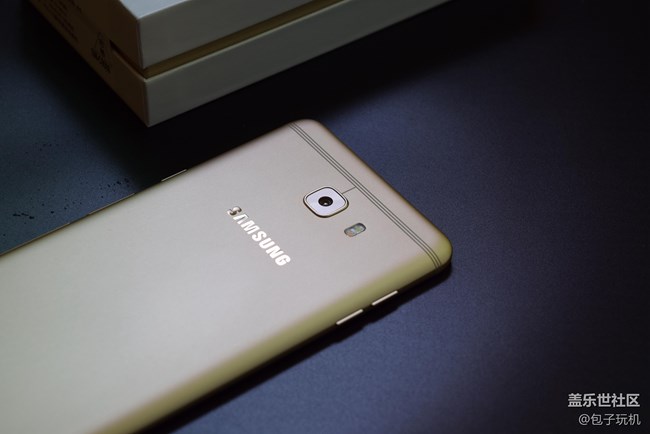 內(nèi)外兼修的輕旗艦 三星Galaxy C9 Pro體驗