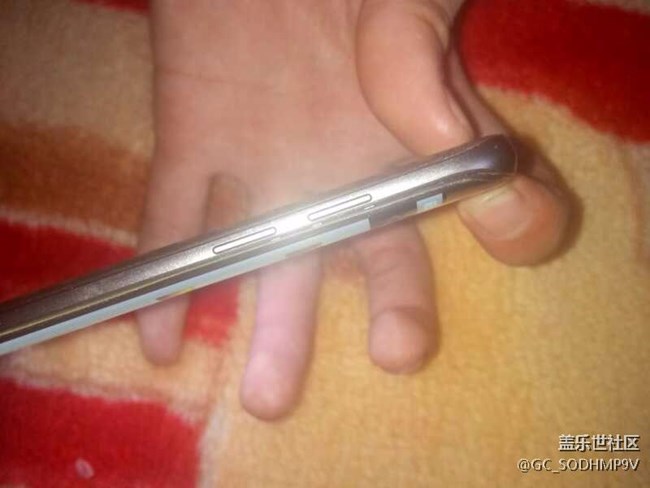 三星s7edge 縫隙太大