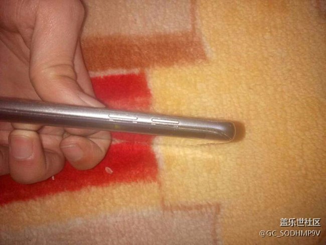 三星s7edge 縫隙太大